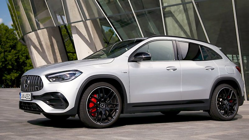 Tải hình ảnh xe Mercedes-AMG GLA 45 độ phân giải cao 24