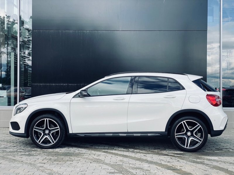 Tải hình ảnh xe Mercedes-Benz GLA 250 đẹp nhất 3