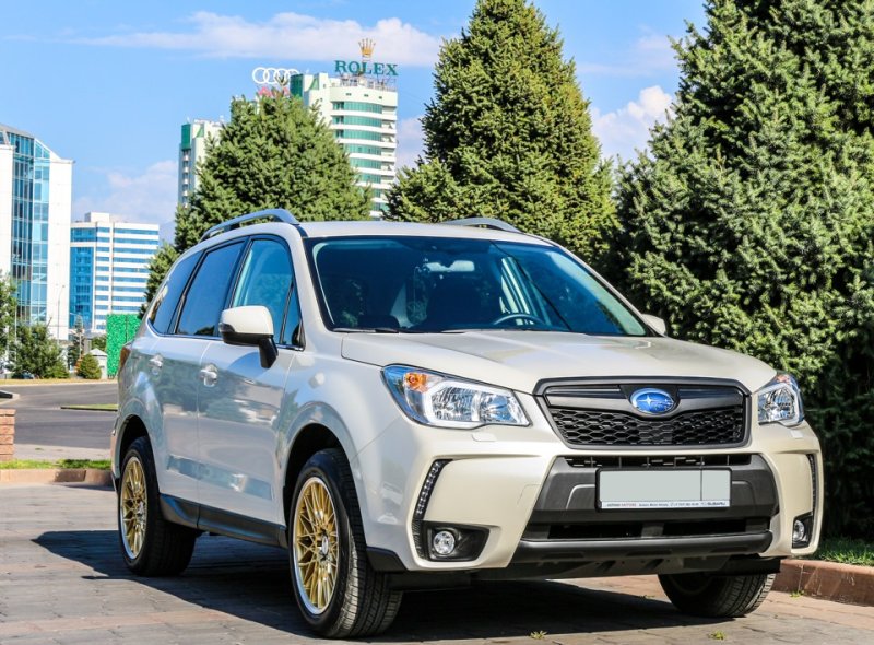 Tải hình ảnh xe Subaru Forester phong cách 4