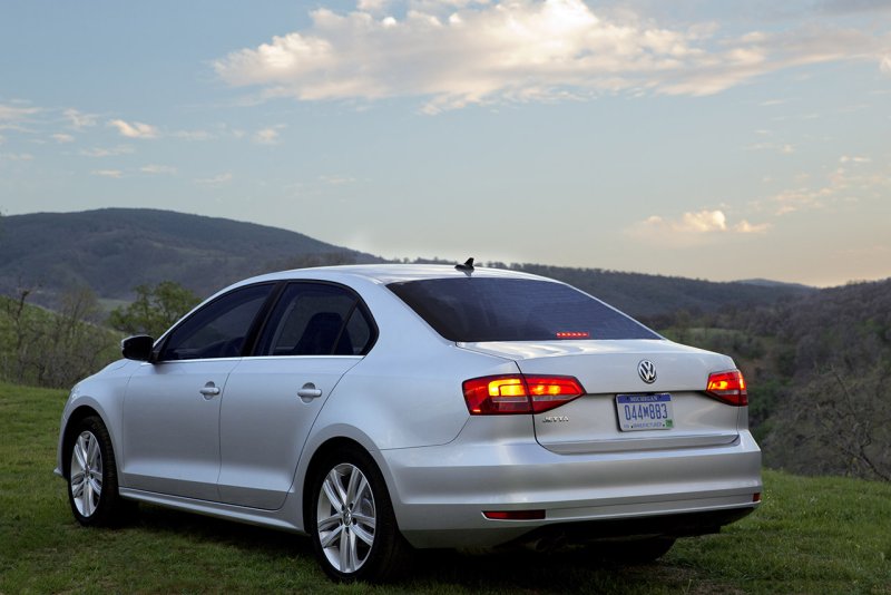 Tải hình ảnh xe Volkswagen Jetta miễn phí 8