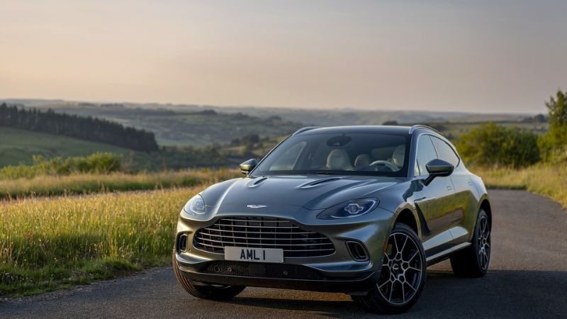 Thư viện ảnh Aston Martin DBX đa dạng 5