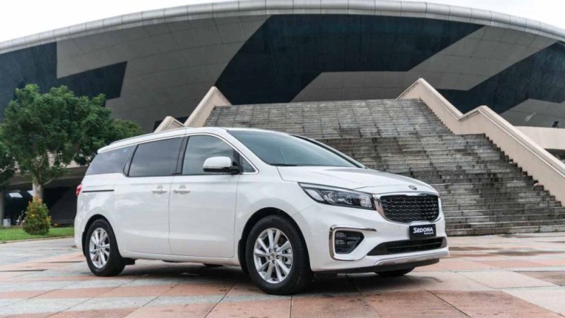 Thư viện ảnh chi tiết xe Kia Sedona đỉnh cao 14