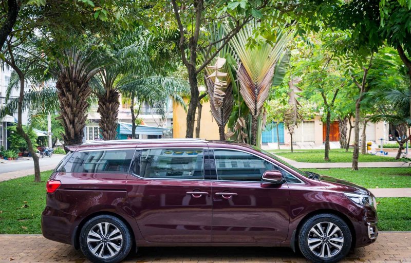 Thư viện ảnh chi tiết xe Kia Sedona đỉnh cao 15