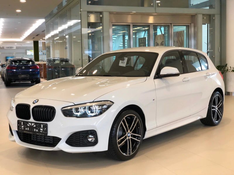 Thư viện hình ảnh chi tiết xe BMW 118i 6