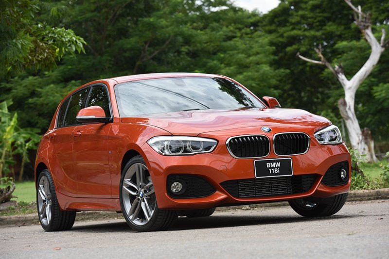 Thư viện hình ảnh chi tiết xe BMW 118i 16