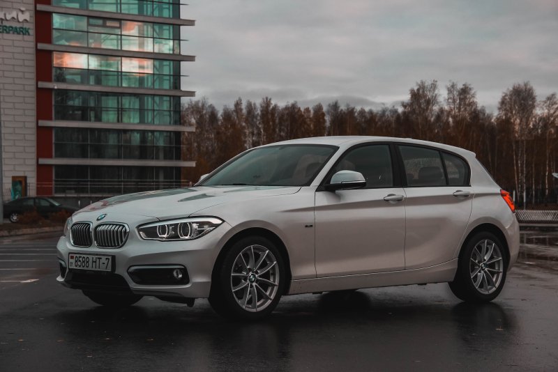 Thư viện hình ảnh chi tiết xe BMW 118i 31