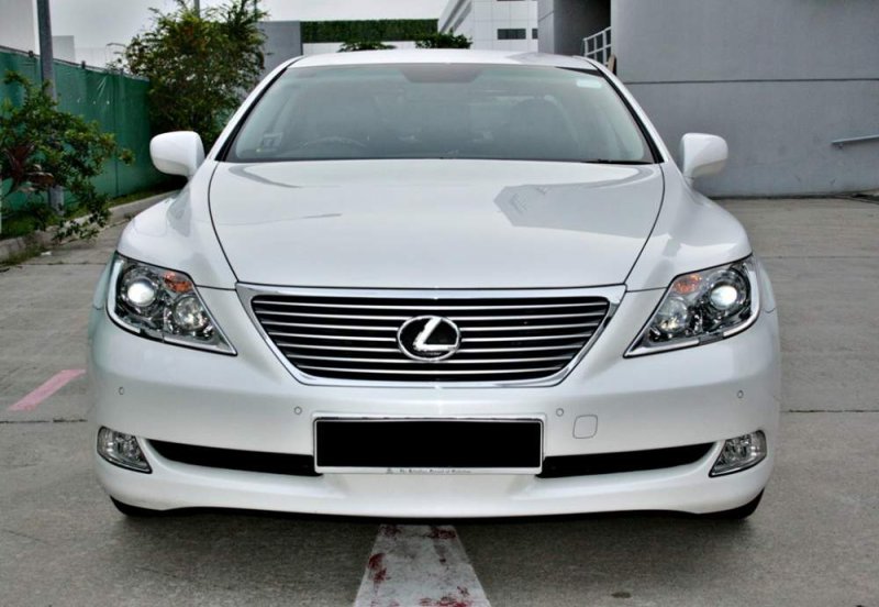 Thư viện hình Lexus LS460 đẹp nhất 19