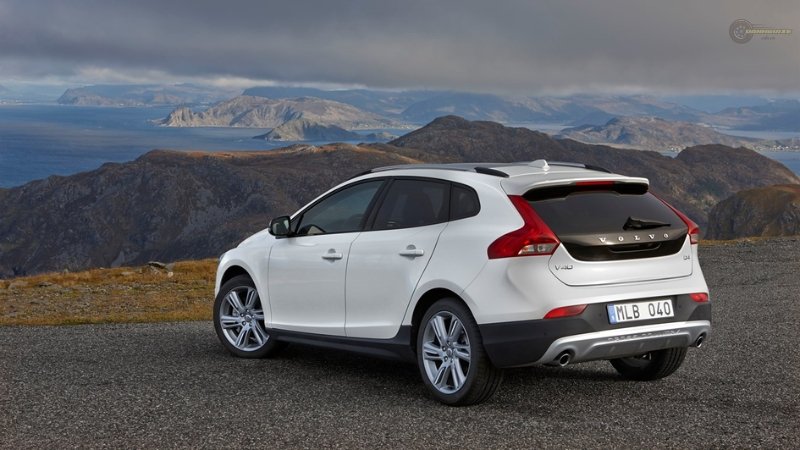 Volvo V40 03