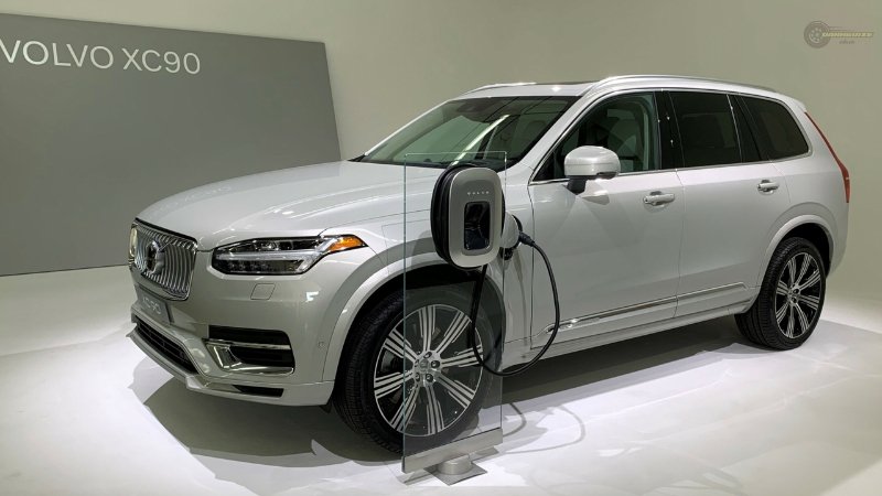 Volvo XC90 Recharge 02