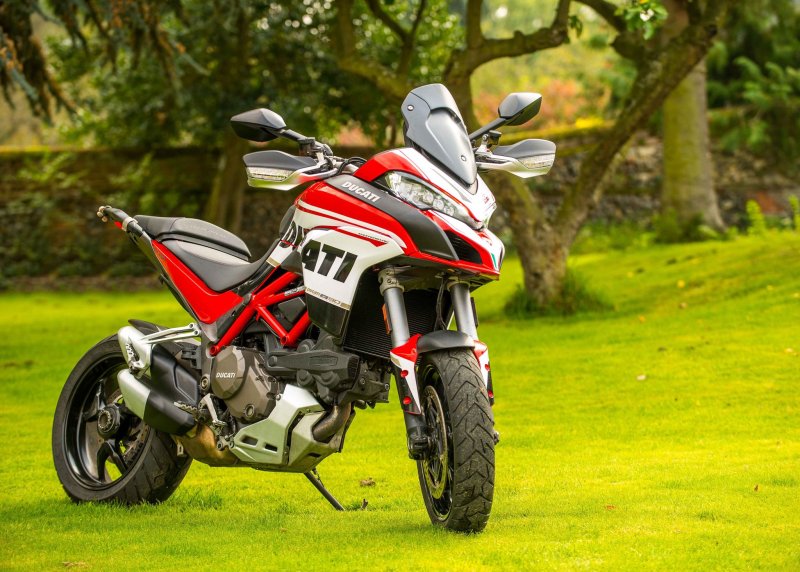 Xe mô tô thể thao Ducati Multistrada 6