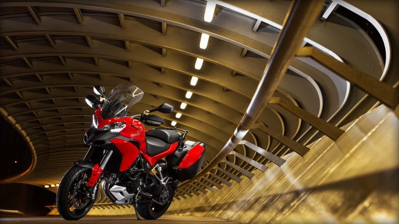 Xe mô tô thể thao Ducati Multistrada 19