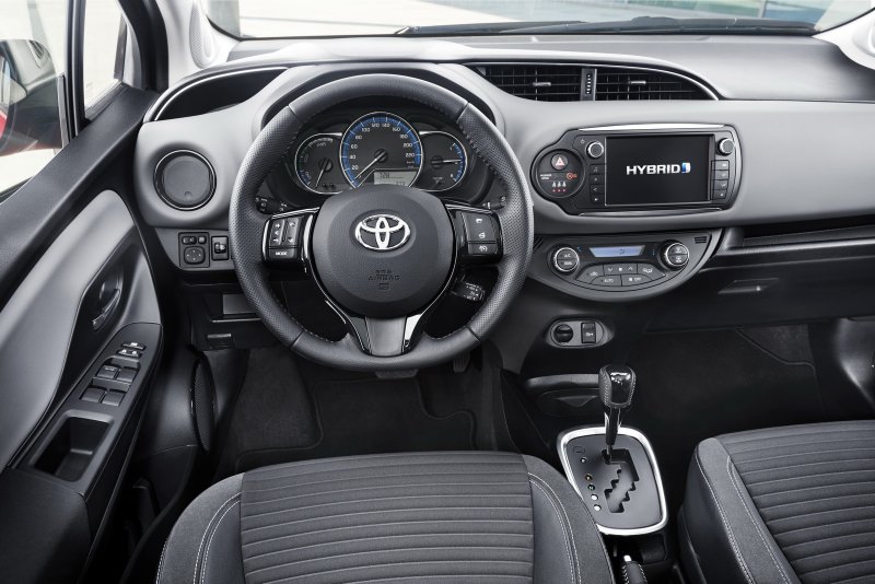 Xem ảnh chi tiết Toyota Yaris CVT cao cấp 22