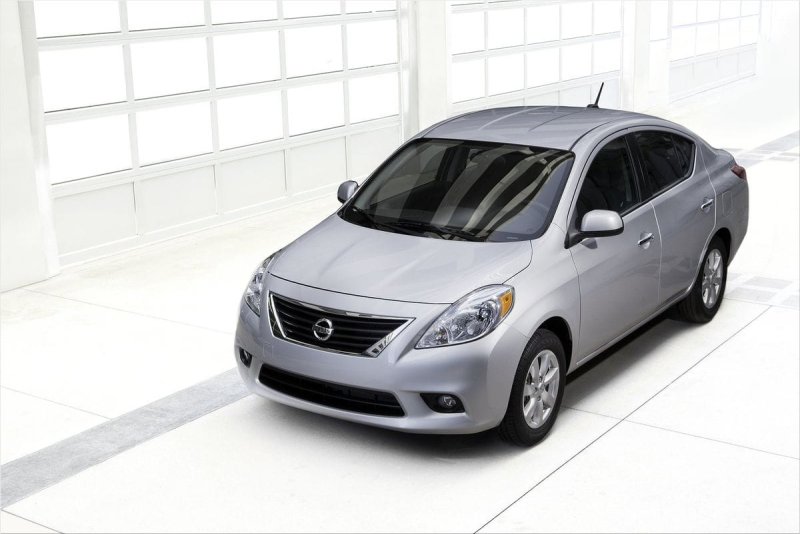 Xem ảnh thực tế xe Nissan Versa siêu ấn tượng 28