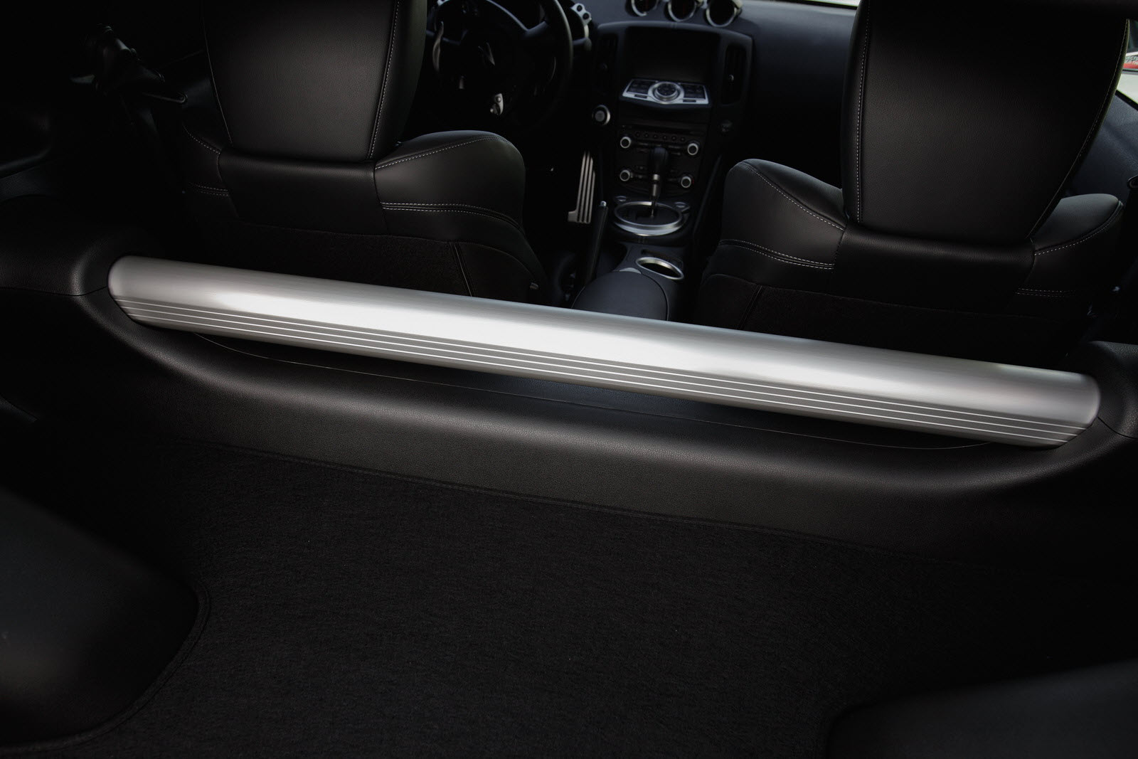 Xem ảnh xe Nissan 370Z từ nhiều góc độ 6
