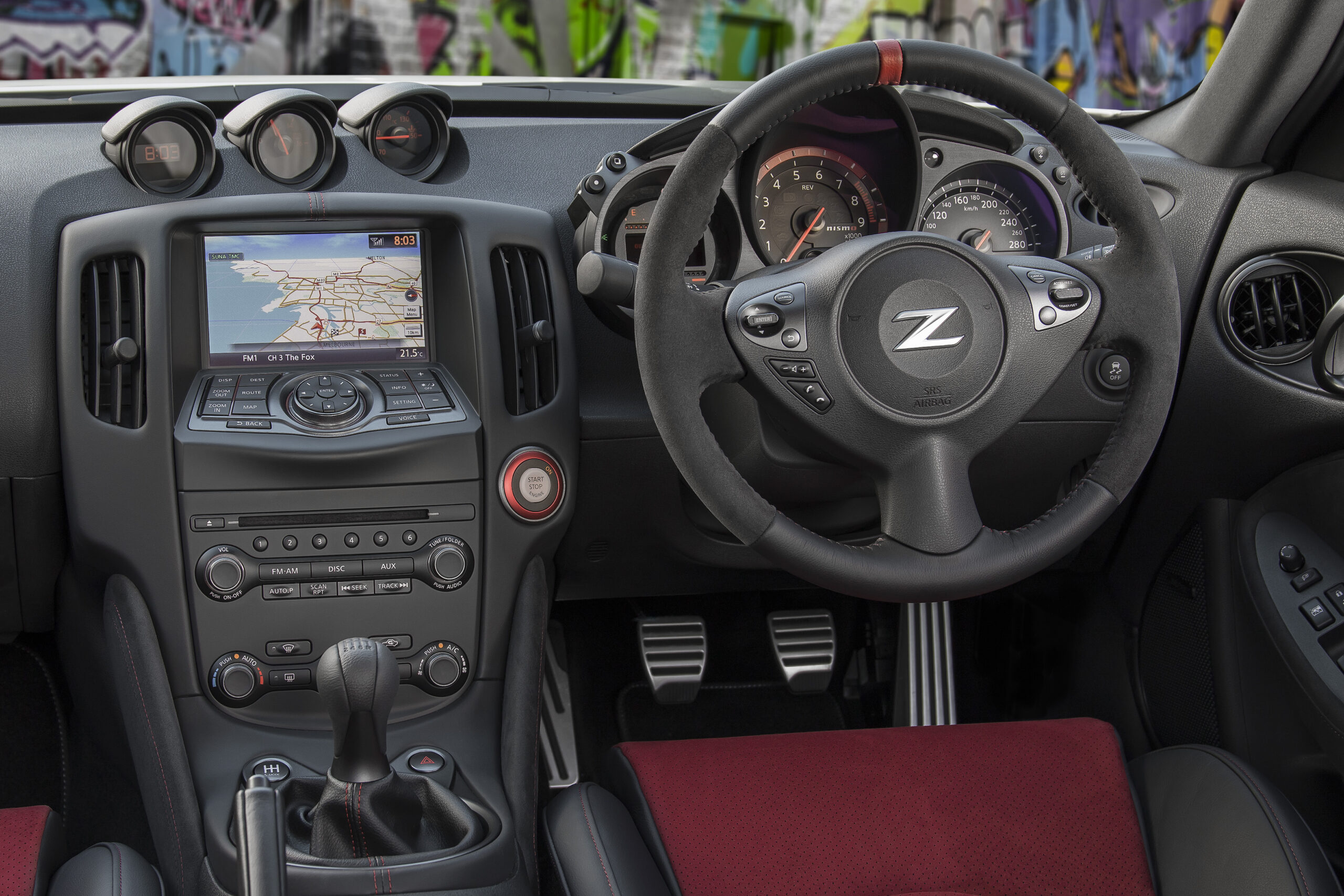 Xem ảnh xe Nissan 370Z từ nhiều góc độ 21
