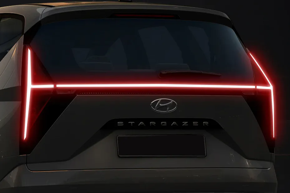 Xem hình xe Hyundai Stargazer chất lượng cao 11