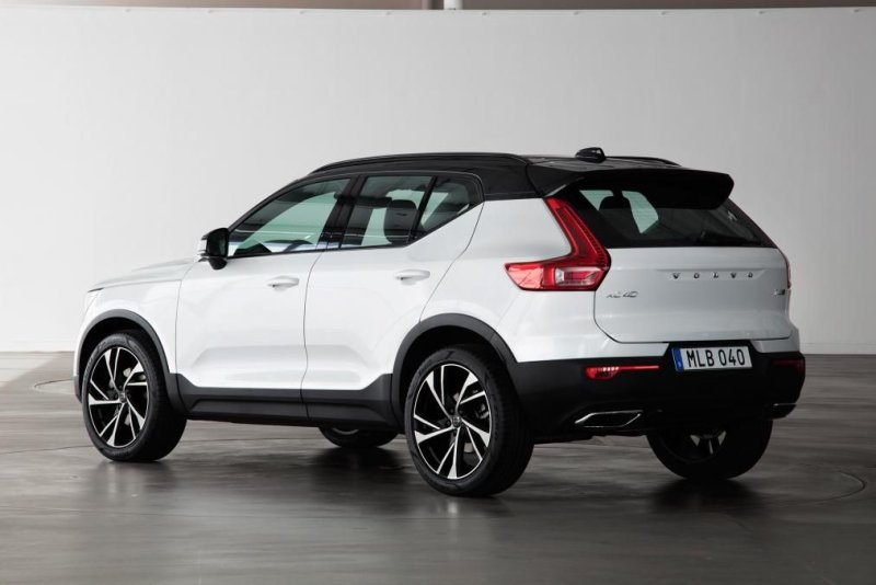 Xem và tải hình ảnh xe Volvo XC40 19