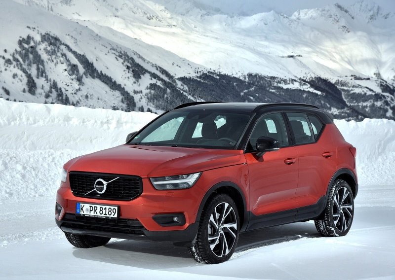 Xem và tải hình ảnh xe Volvo XC40 29