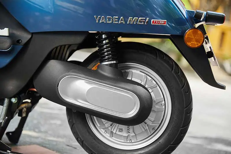 Đánh giá xe máy điện Yadea M6I 3