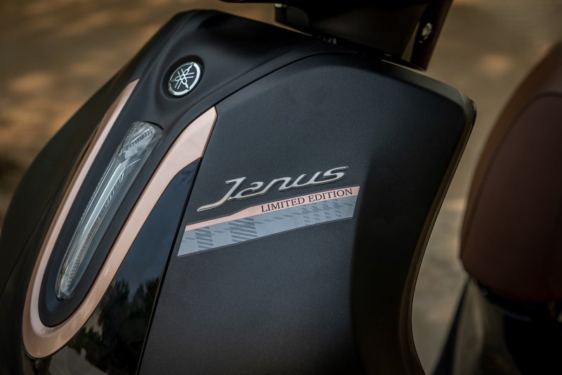 Ảnh chi tiết xe máy Yamaha Janus 21