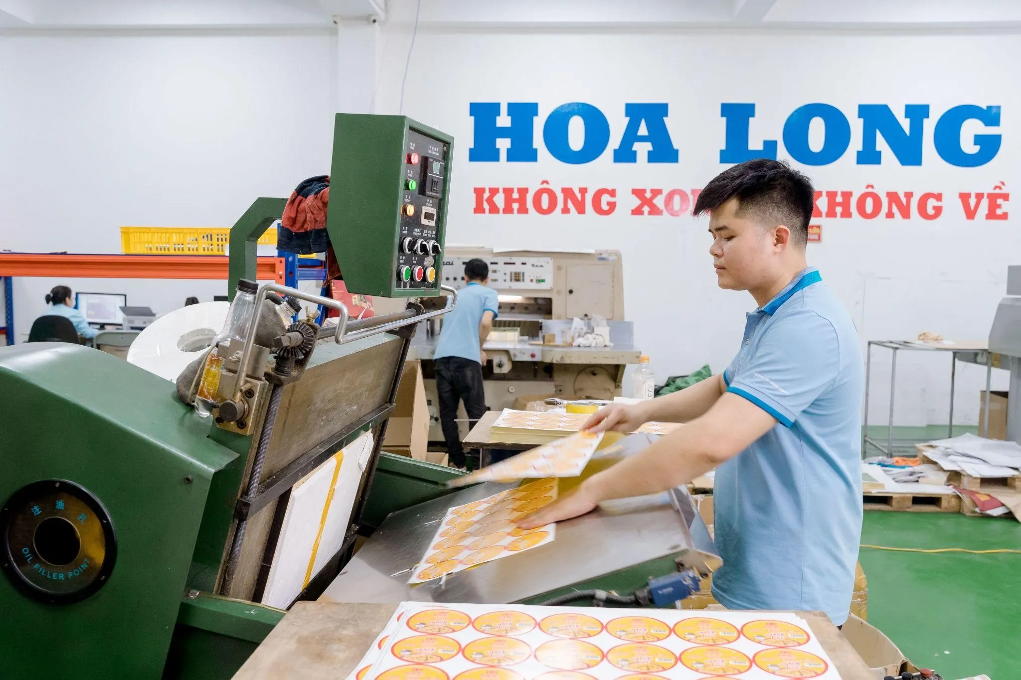 In tem decal giá rẻ, giao hàng nhanh chóng tại Hoa Long
