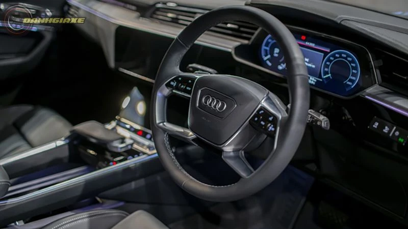 Audi Q8 e-tron - 14