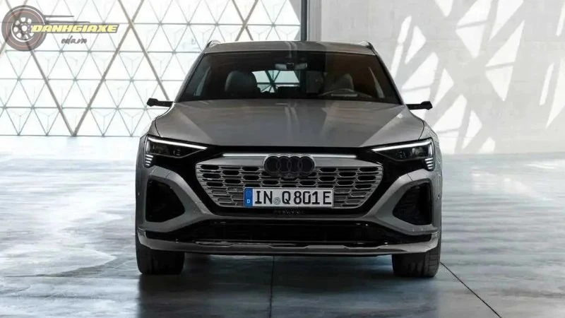 Audi Q8 e-tron - 23