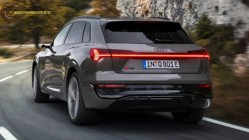 Audi Q8 e-tron - 24