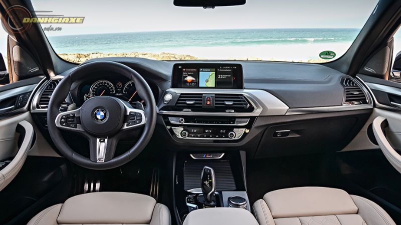 BMW iX3 - 13