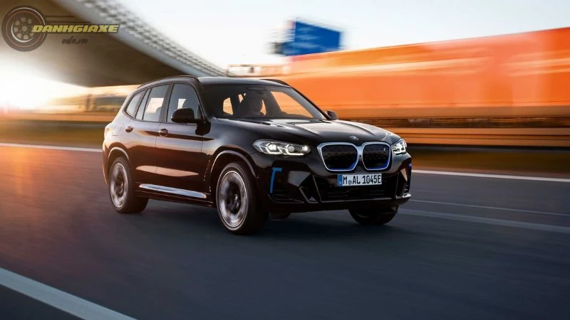 BMW iX3 - 3