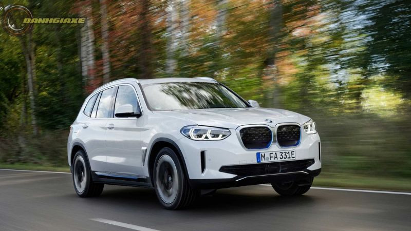 BMW iX3 - 5