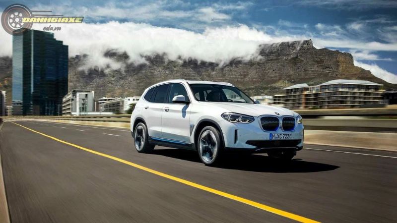 BMW iX3 - 6