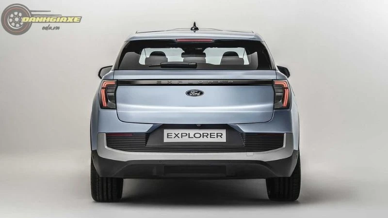 Ford Explorer EV - 10