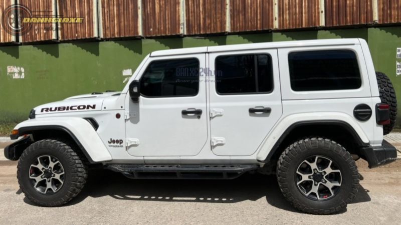 Jeep Wrangler - 10