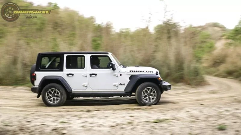 Jeep Wrangler - 15