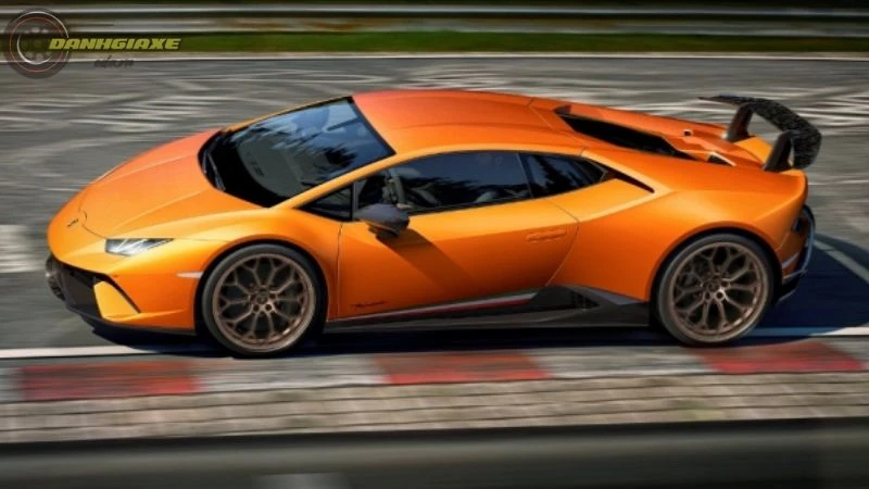 Lamborghini Huracan Performante - 12