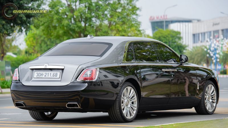 Rolls-Royce Ghost - 12