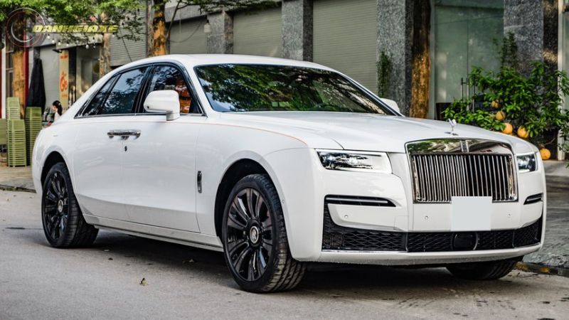 Rolls-Royce Ghost - 9