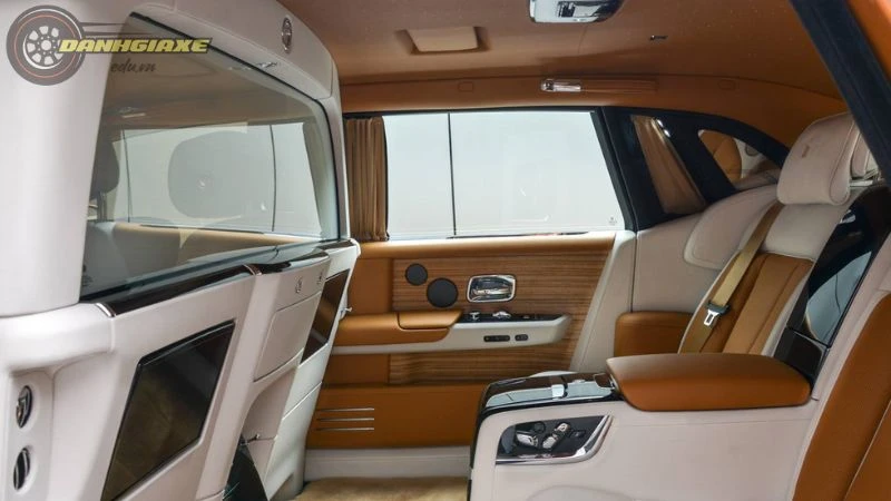 Rolls Royce Phantom EWB - 8