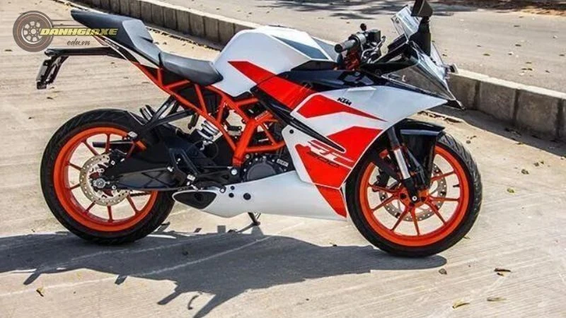 KTM Duke 200