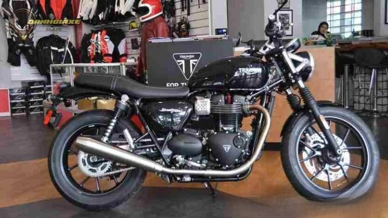 Triumph Street Twin