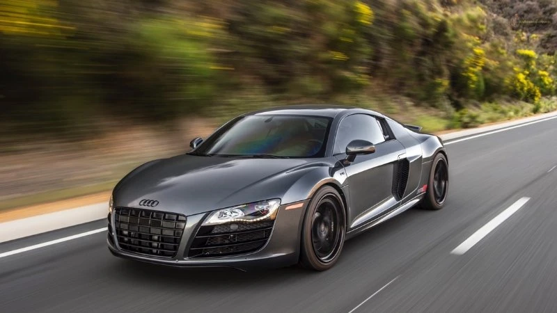 Audi R8