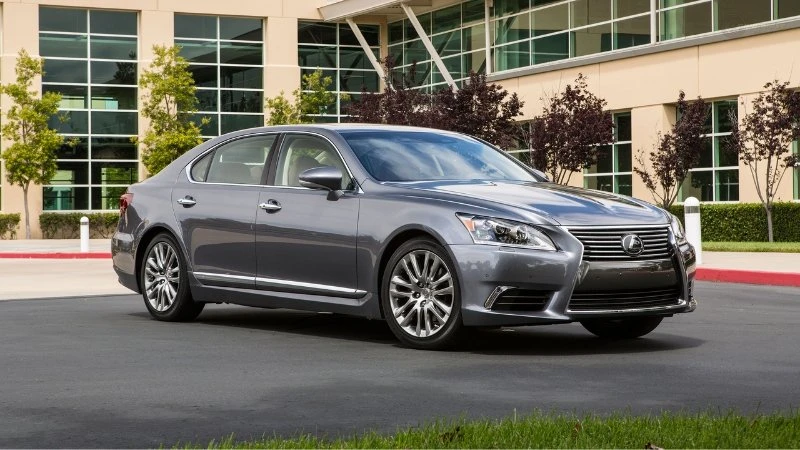 Lexus LS460