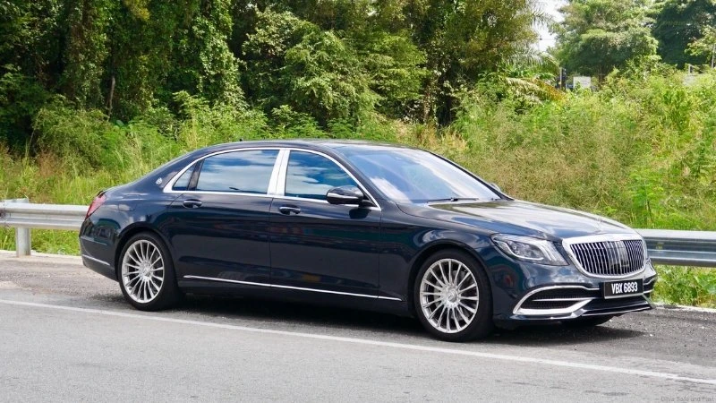 Mercedes Maybach S560