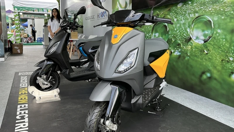 Xe máy điện piaggio 01