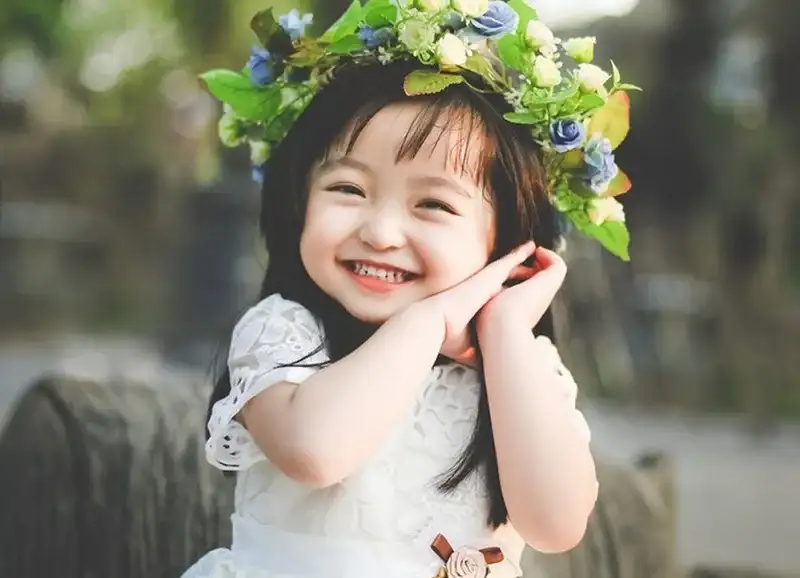 Khám phá ảnh bé gái cute cùng ảnh em bé gái xinh