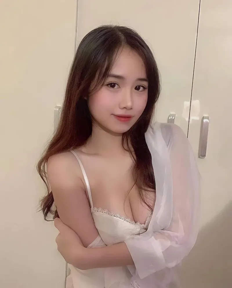 Lựa chọn ảnh gái xinh đeo kính cute đẹp