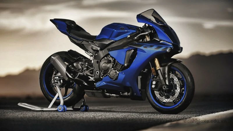 Bảng giá xe Yamaha YZF R1